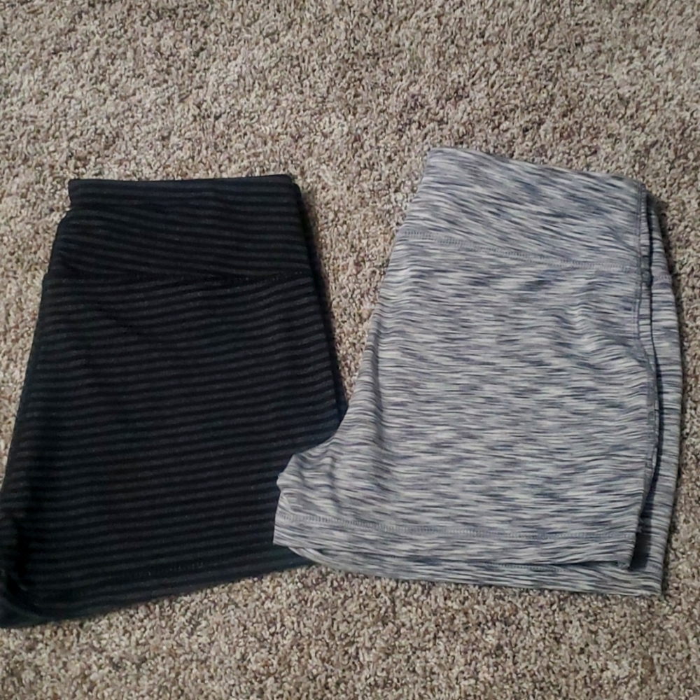 Womens 2 pair spandex shorts.